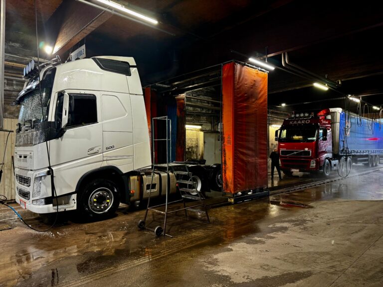 WhatsApp Image 2025-12-01 at 13.49.00